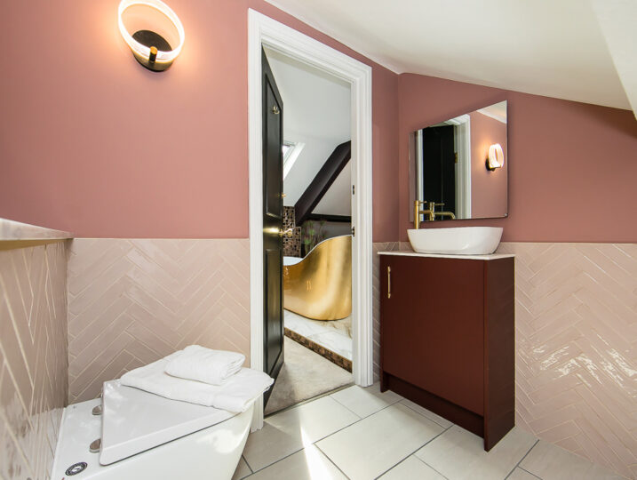 The Abbey Suite at Serenity Suites (29)