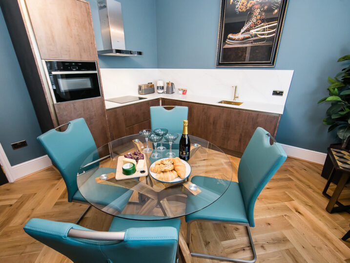 The Endeavour Suite at Serenity Suites (39)
