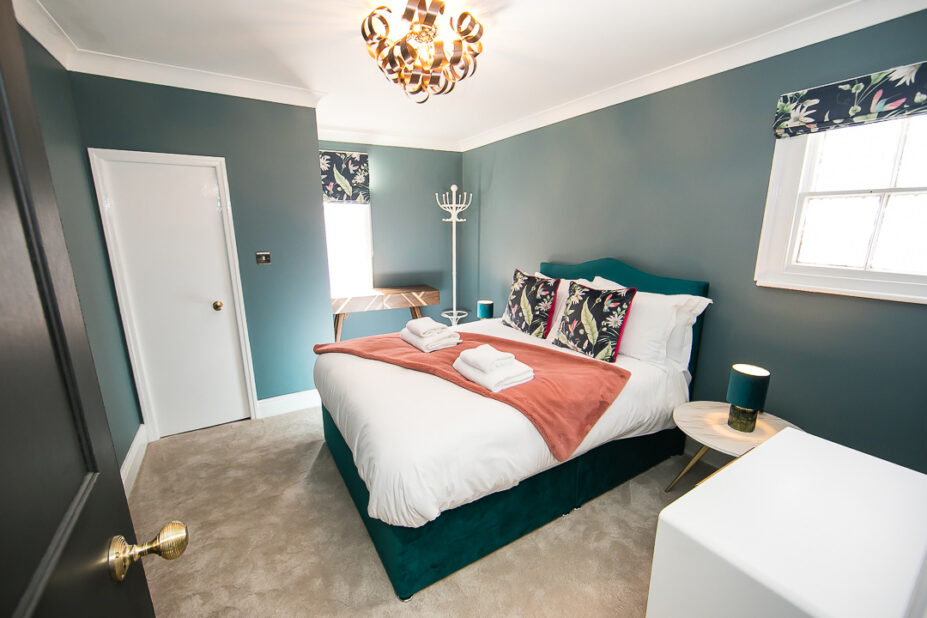 The Jet Room at Serenity Suites (13)